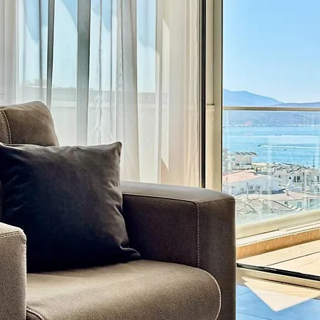 Eao Apartment *